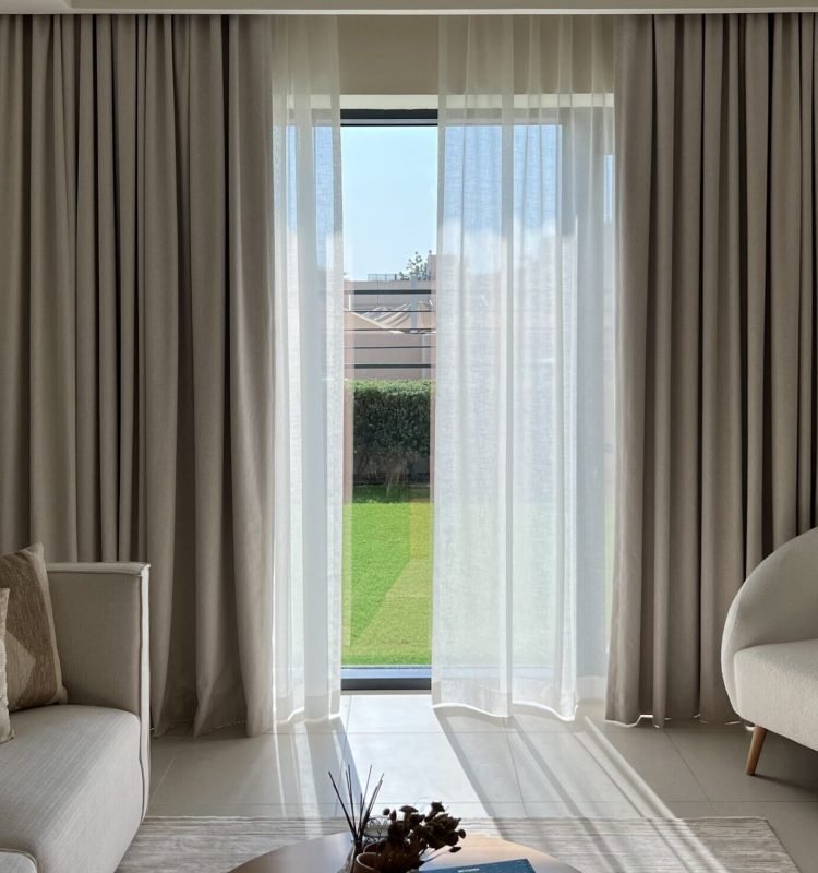 Living_Room_Blackout_Curtains_White_Sheer-e1676013578382 best curtains in dubai